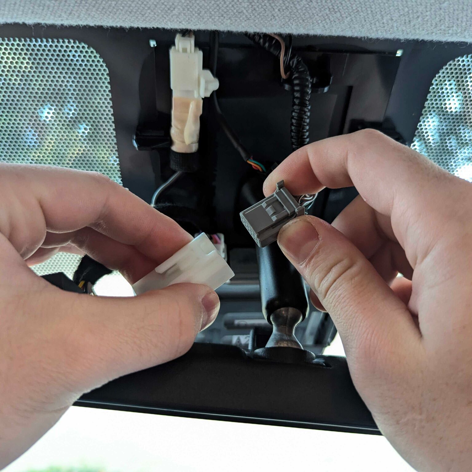 plug car camera into harness